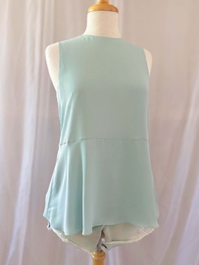 BLUSA CELESTE UNIQLO