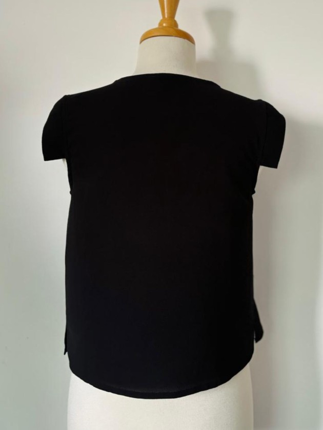 BLUSA CUT NEGRA